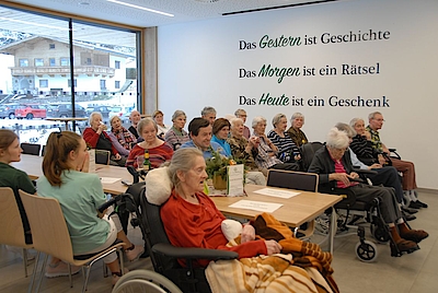 Auftritt der Oberkrainer im Pflegeheim Scheffau