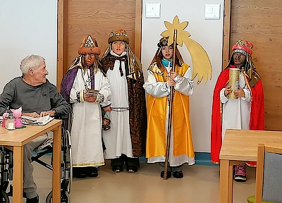 Besuch der Sternsinger am Dreikönigstag