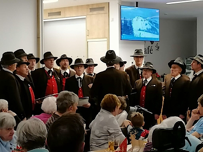 Auftritt des Ellmauer Männerchors am 4. Adventsonntag