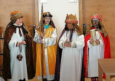 Besuch der Sternsinger am Dreikönigstag