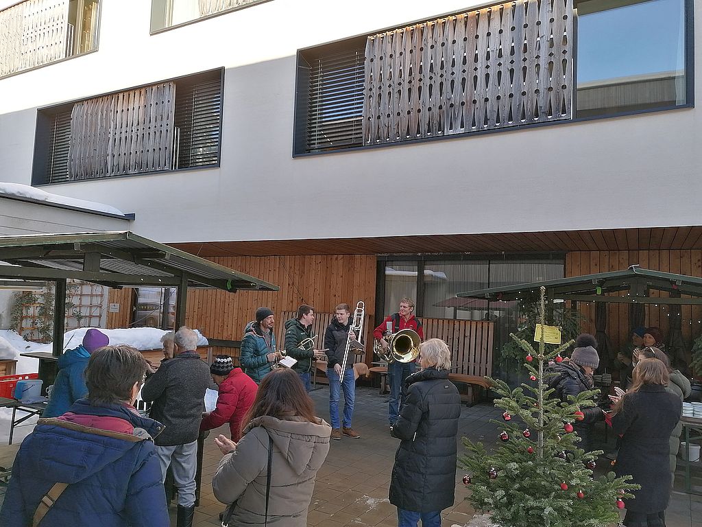 Adventbasar beim Sozialzentrum Wilder Kaiser