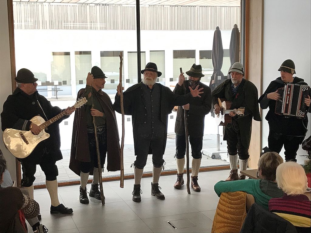 Vierter Adventsonntag im Heimcafé Vierter Adventsonntag im Heimcafé