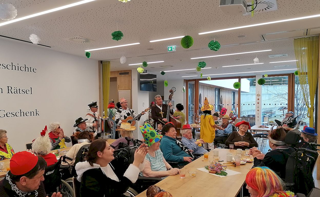 Narrenzeit im Pflegeheim Scheffau Narrenzeit im Pflegeheim Scheffau