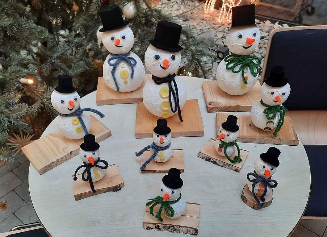 Schneemann bauen einmal anders! Schneemann bauen einmal anders!